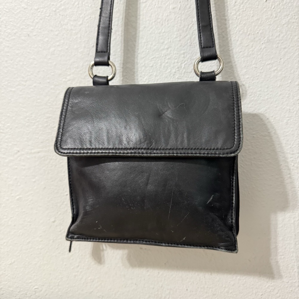 Baggsi Black Leather Crossbody Purse Organizer Bag Vintage 90s Y2K‎